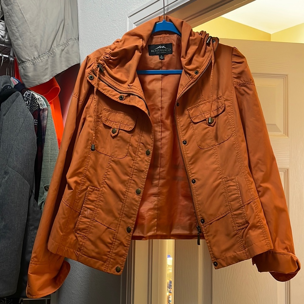 Montanaco butte Montana orange size M